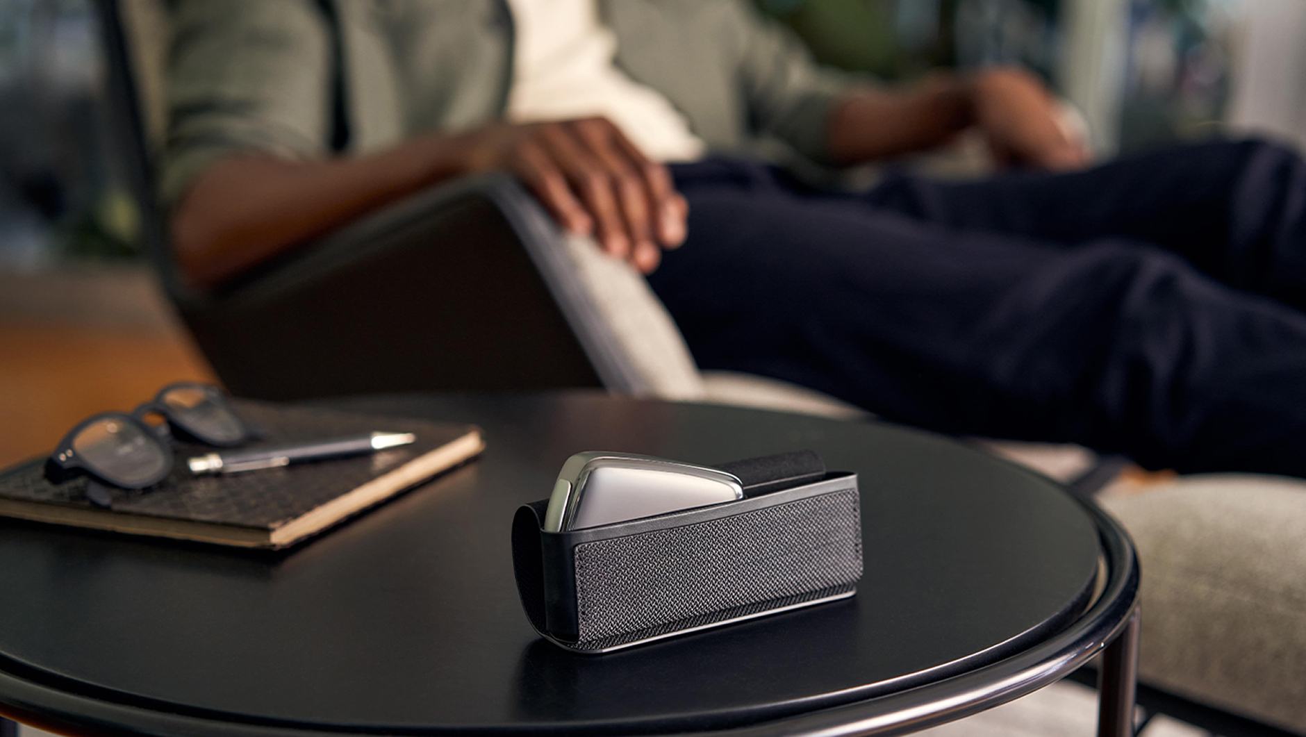 Ploom X Advanced on a table 